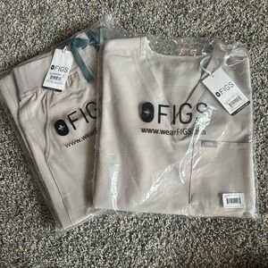 Figs Catarina One pocket top and Isabel wide leg pants in slate